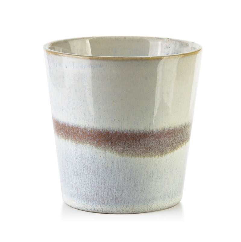 Ceramiczny kubek w stylu rustykalnym, dekoracyjny z unikalnym, naturalnym wykończeniem. Idealny do herbaty, kawy lub jako ozdoba wnętrza, pasuje do każdego domowego zakątka.