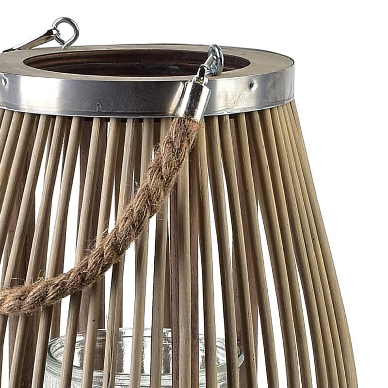 Lampka dekoracyjna z bambusowym kloszem i metalową ramą, idealna do wnętrz w stylu naturalnym i ekologicznym, dodaje ciepła i przytulności w domu, produkt Domowy Zakątek.